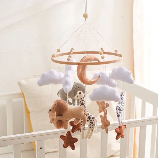 Mobile bebe la poésie s’invite dans la chambre de bébé